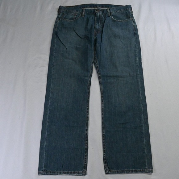 Levi's 38 x 32 559 Relaxed Straight Medium Wash Distressed Denim‎ Jeans - Picture 1 of 5